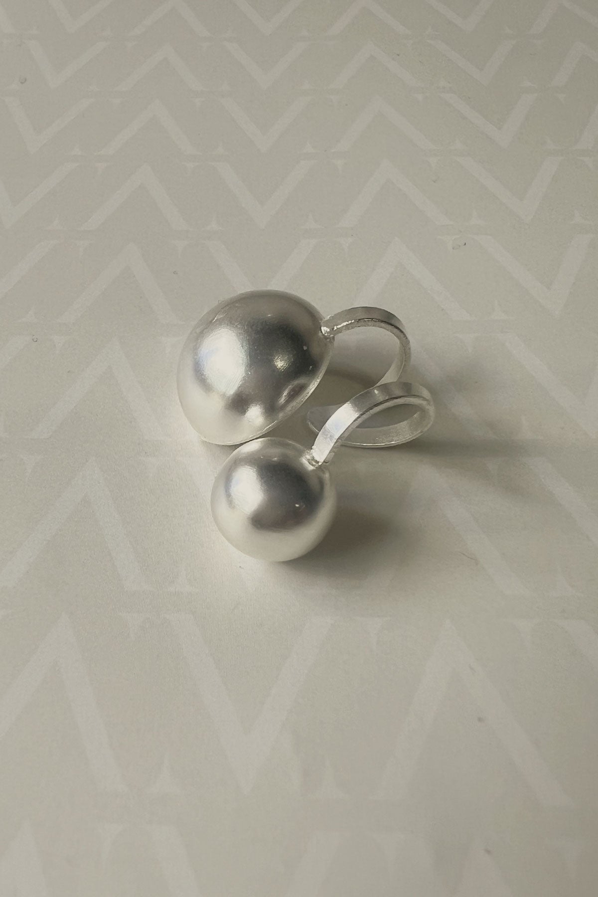 Earcuff ajustable esferas