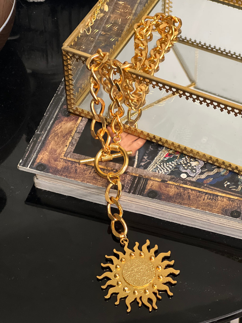 Cadena Astro omega
